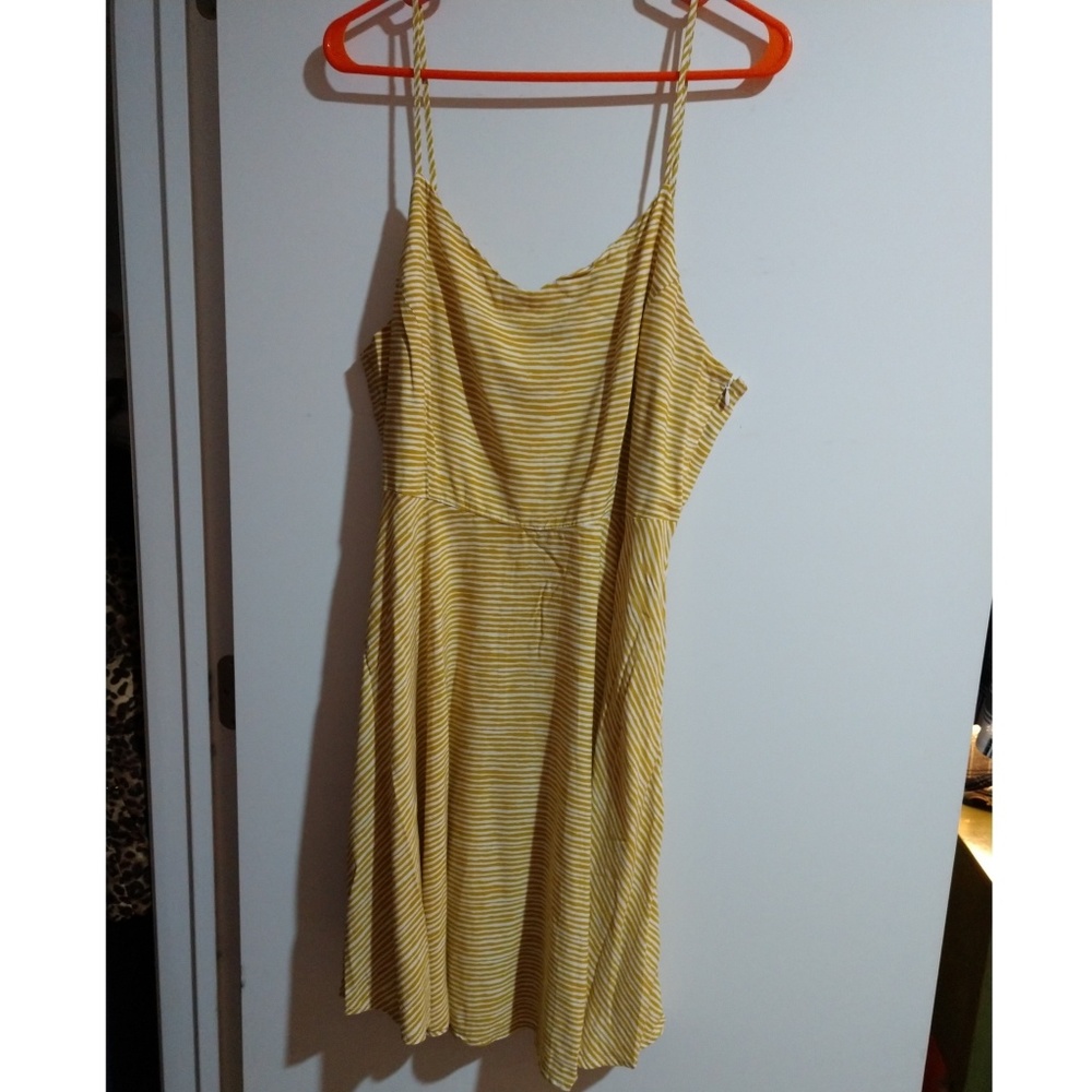 Old Navy yellow sundress